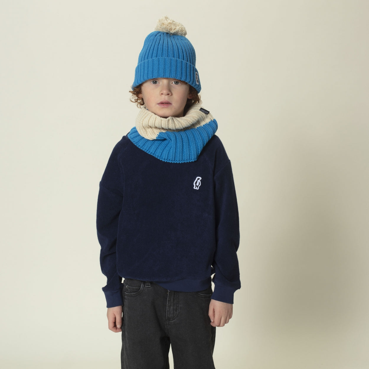 BEE REAL | DOLPHIN BLUE / ECRU kids clothing on sale, GOSOAKY 2023.